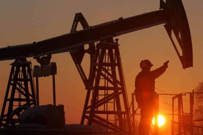 Los petroleros recibirán un aumento en diciembre