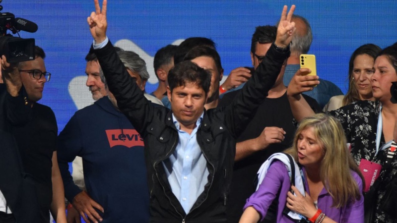 Kicillof: ”El papel que ha tenido Macri es muy destructivo para una fuerza política”